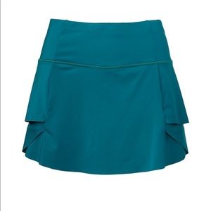 Athleta momentum skort Small worn x 1